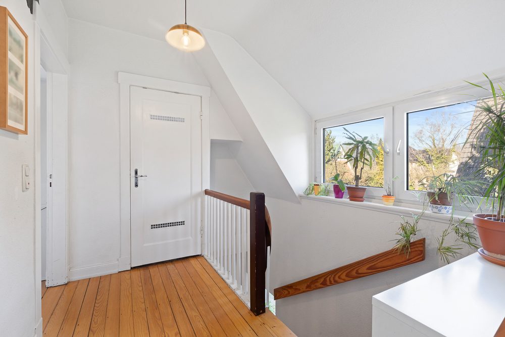 Immobilienangebot - Hamburg / Rahlstedt - Alle - Rotklinker Klassiker in schöner Lage im Villengebiet von Alt Rahlstedt aktuell vermietet