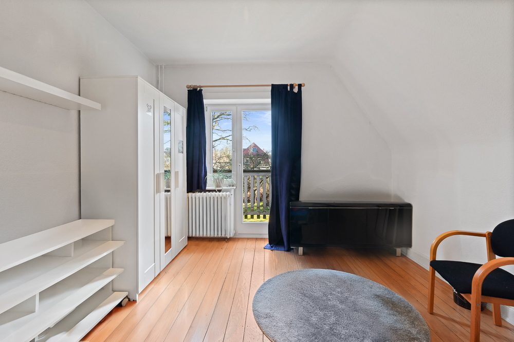 Immobilienangebot - Hamburg / Rahlstedt - Alle - Rotklinker Klassiker in schöner Lage im Villengebiet von Alt Rahlstedt aktuell vermietet