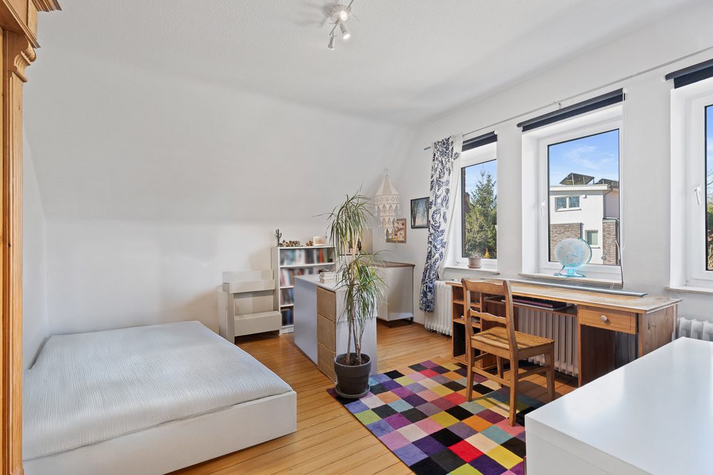 Immobilienangebot - Hamburg / Rahlstedt - Alle - Rotklinker Klassiker in schöner Lage im Villengebiet von Alt Rahlstedt aktuell vermietet