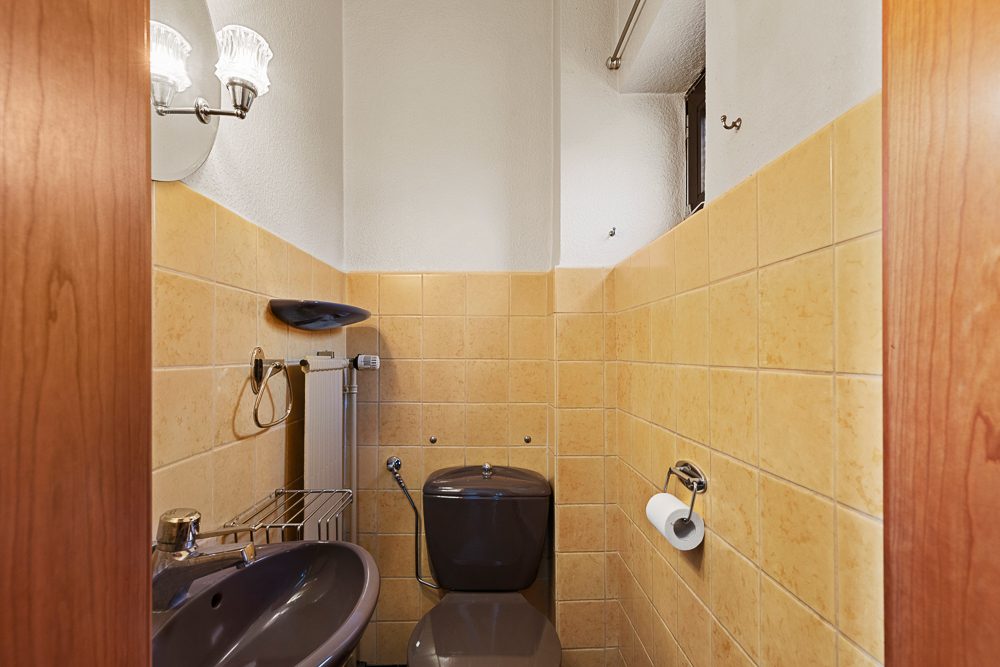 Immobilienangebot - Hamburg / Rahlstedt - Alle - Gut geschnittenes Reihenendhaus mit Garage und eigenem Garten in ruhiger Wohnlage von Alt-Rahlstedt!