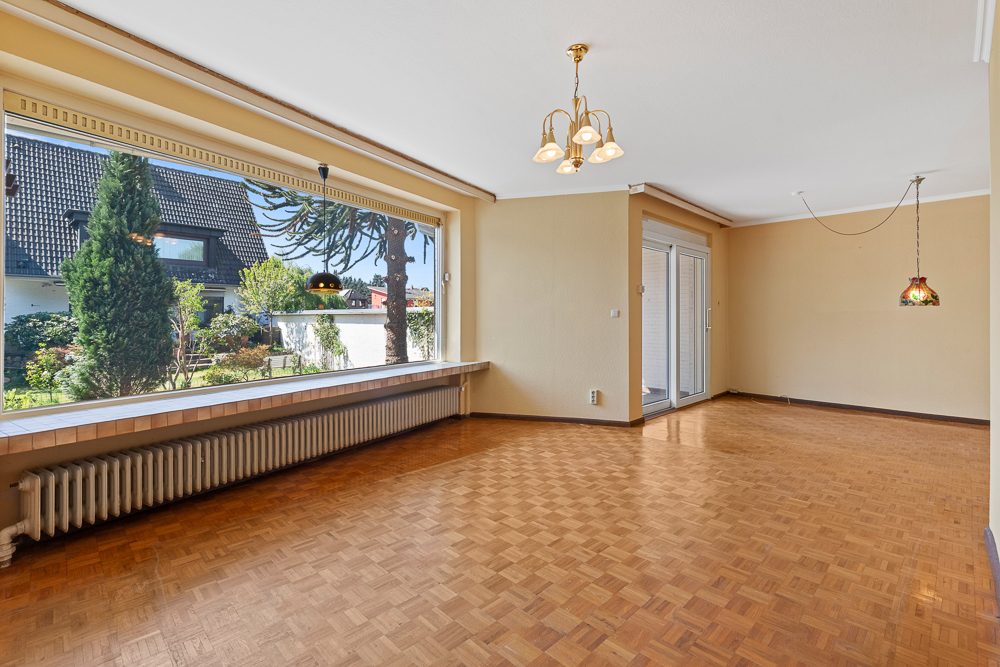 Immobilienangebot - Hamburg / Rahlstedt - Alle - Gut geschnittenes Reihenendhaus mit Garage und eigenem Garten in ruhiger Wohnlage von Alt-Rahlstedt!