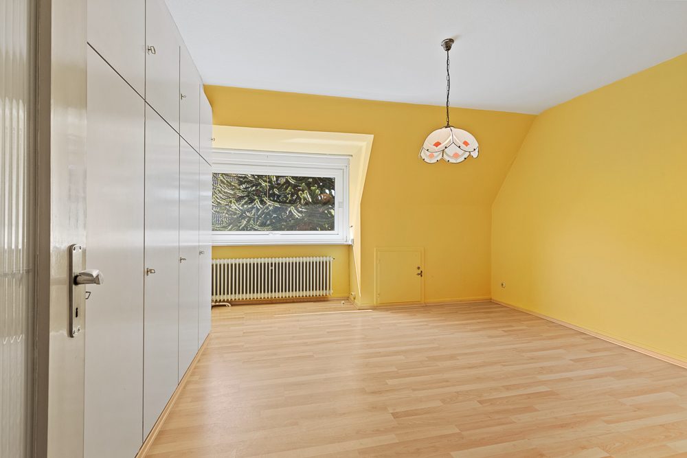 Immobilienangebot - Hamburg / Rahlstedt - Alle - Gut geschnittenes Reihenendhaus mit Garage und eigenem Garten in ruhiger Wohnlage von Alt-Rahlstedt!