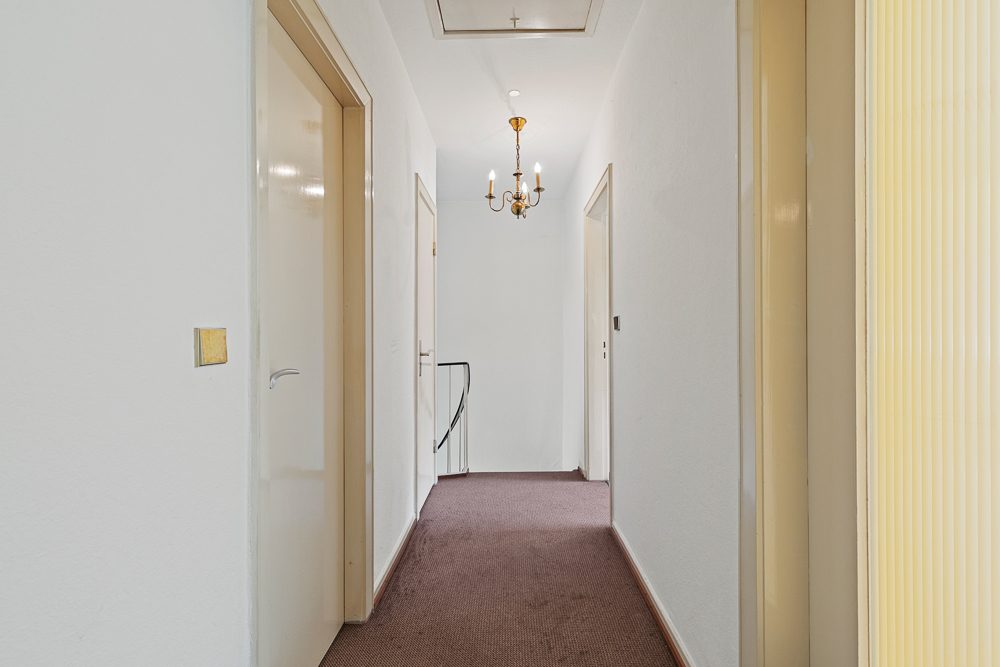 Immobilienangebot - Hamburg / Rahlstedt - Alle - Gut geschnittenes Reihenendhaus mit Garage und eigenem Garten in ruhiger Wohnlage von Alt-Rahlstedt!
