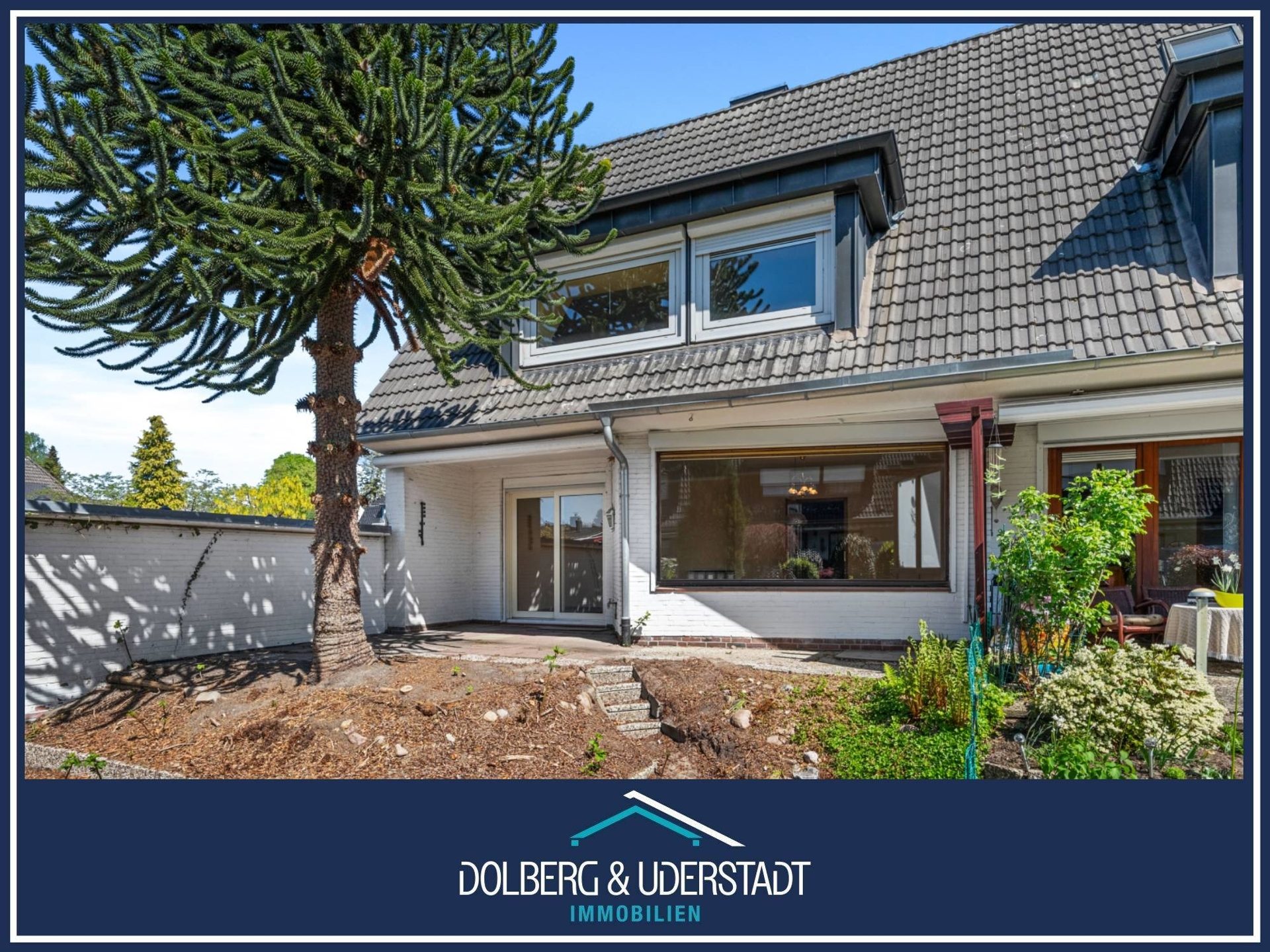 Immobilienangebot - Hamburg / Rahlstedt - Alle - Gut geschnittenes Reihenendhaus mit Garage und eigenem Garten in ruhiger Wohnlage von Alt-Rahlstedt!