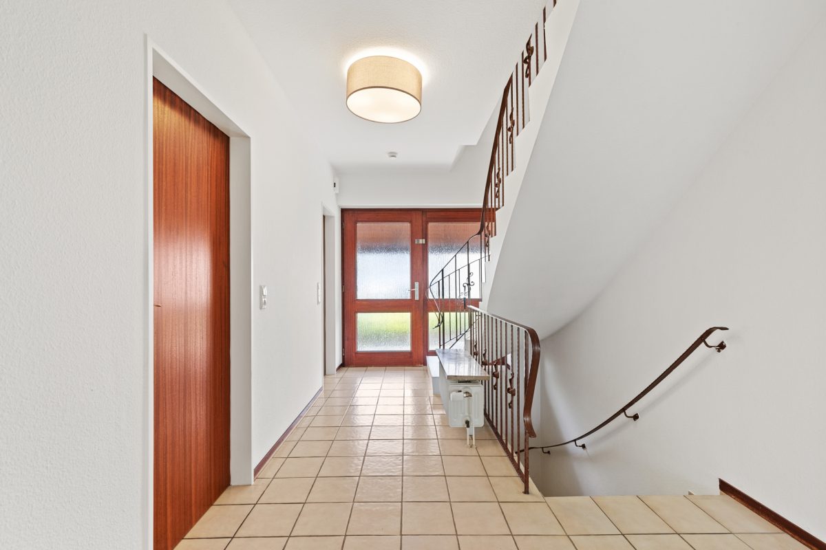 Immobilienangebot - Hamburg / Tonndorf - Alle - Traumlage ! Einfamilienhaus mit Einliegerwohnung direkt an der Wandse im Landschaftsschutzgebiet !