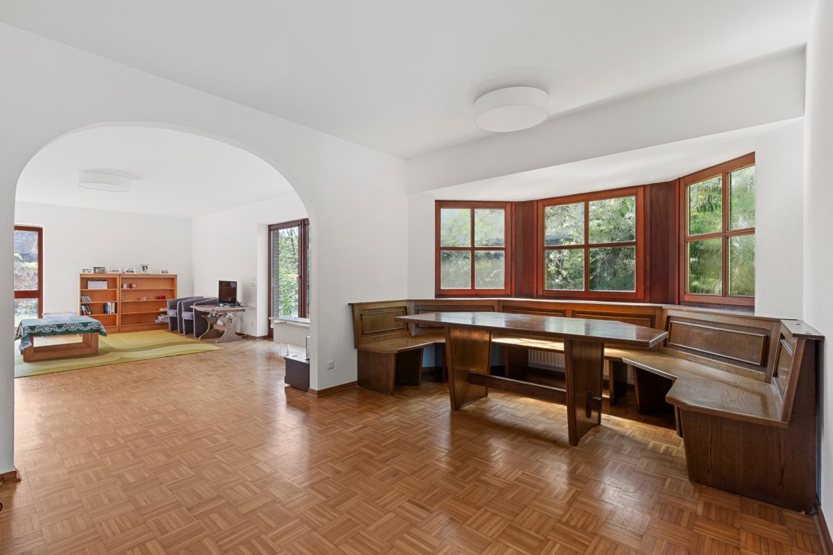 Immobilienangebot - Hamburg / Tonndorf - Alle - Traumlage ! Einfamilienhaus mit Einliegerwohnung direkt an der Wandse im Landschaftsschutzgebiet !