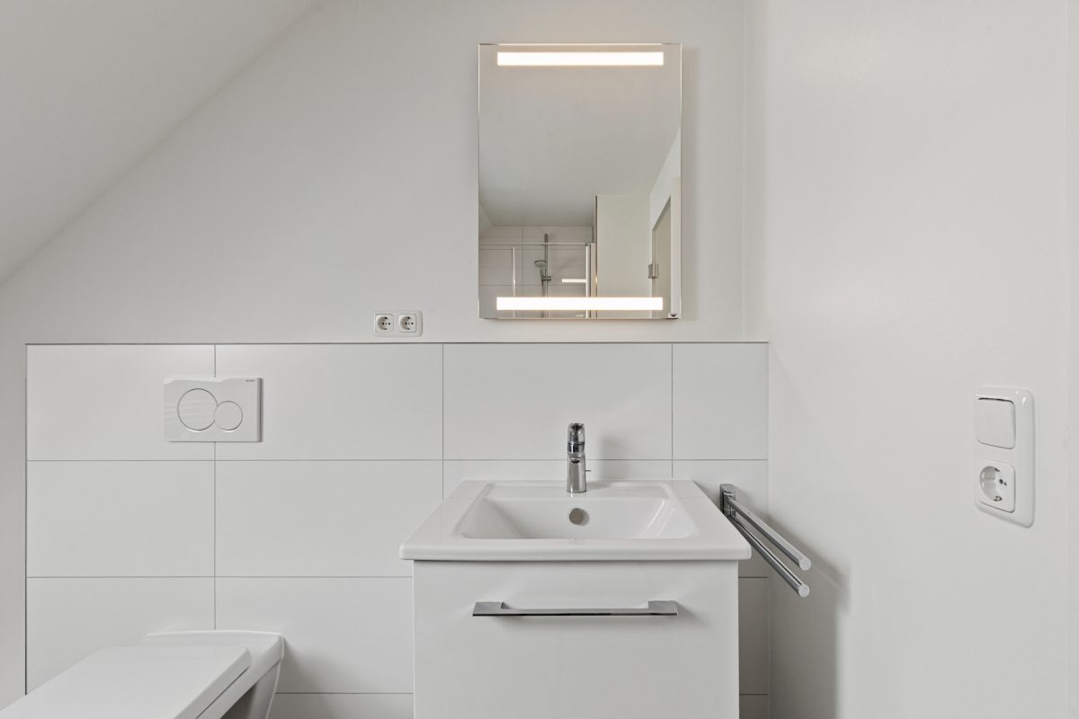 Immobilienangebot - Hamburg / Tonndorf - Alle - Traumlage ! Einfamilienhaus mit Einliegerwohnung direkt an der Wandse im Landschaftsschutzgebiet !