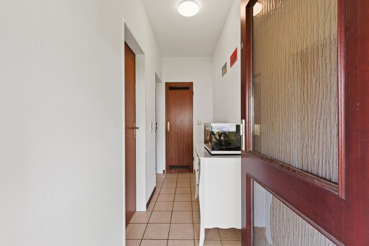 Immobilienangebot - Hamburg / Tonndorf - Alle - Traumlage ! Einfamilienhaus mit Einliegerwohnung direkt an der Wandse im Landschaftsschutzgebiet !