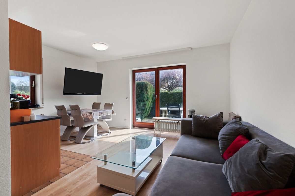 Immobilienangebot - Hamburg / Tonndorf - Alle - Traumlage ! Einfamilienhaus mit Einliegerwohnung direkt an der Wandse im Landschaftsschutzgebiet !