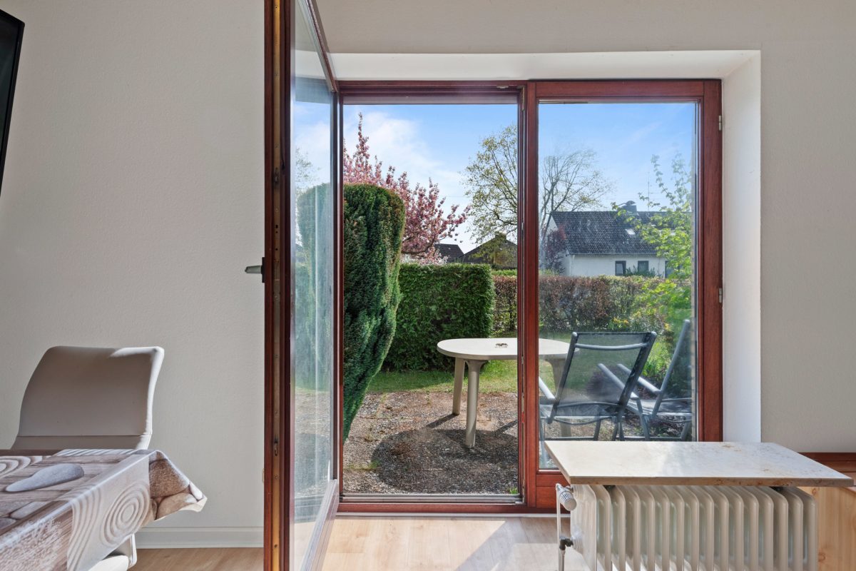 Immobilienangebot - Hamburg / Tonndorf - Alle - Traumlage ! Einfamilienhaus mit Einliegerwohnung direkt an der Wandse im Landschaftsschutzgebiet !