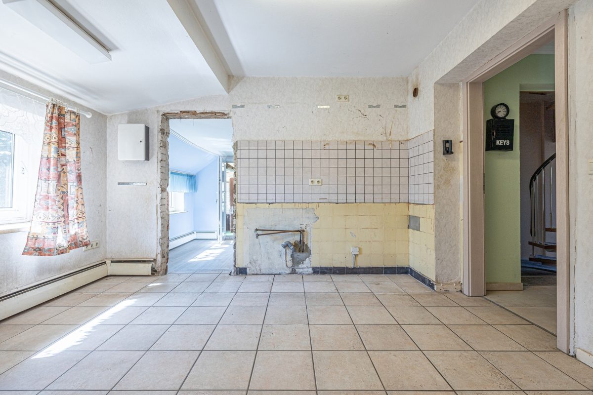 Immobilienangebot - Schenefeld - Alle - Wohnen unter Reet in ruhiger Dorflage
5 Zimmer Haus zur individuellen Gestaltung