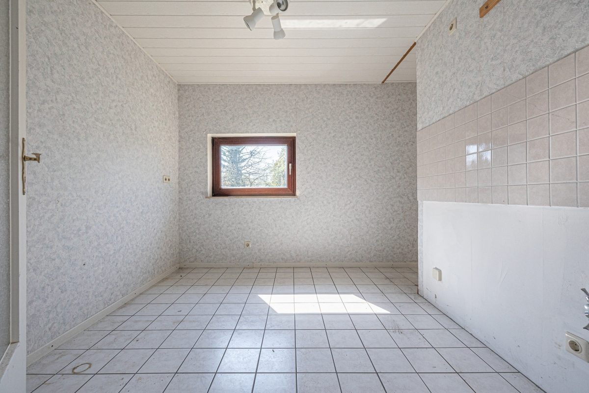 Immobilienangebot - Schenefeld - Alle - Wohnen unter Reet in ruhiger Dorflage
5 Zimmer Haus zur individuellen Gestaltung