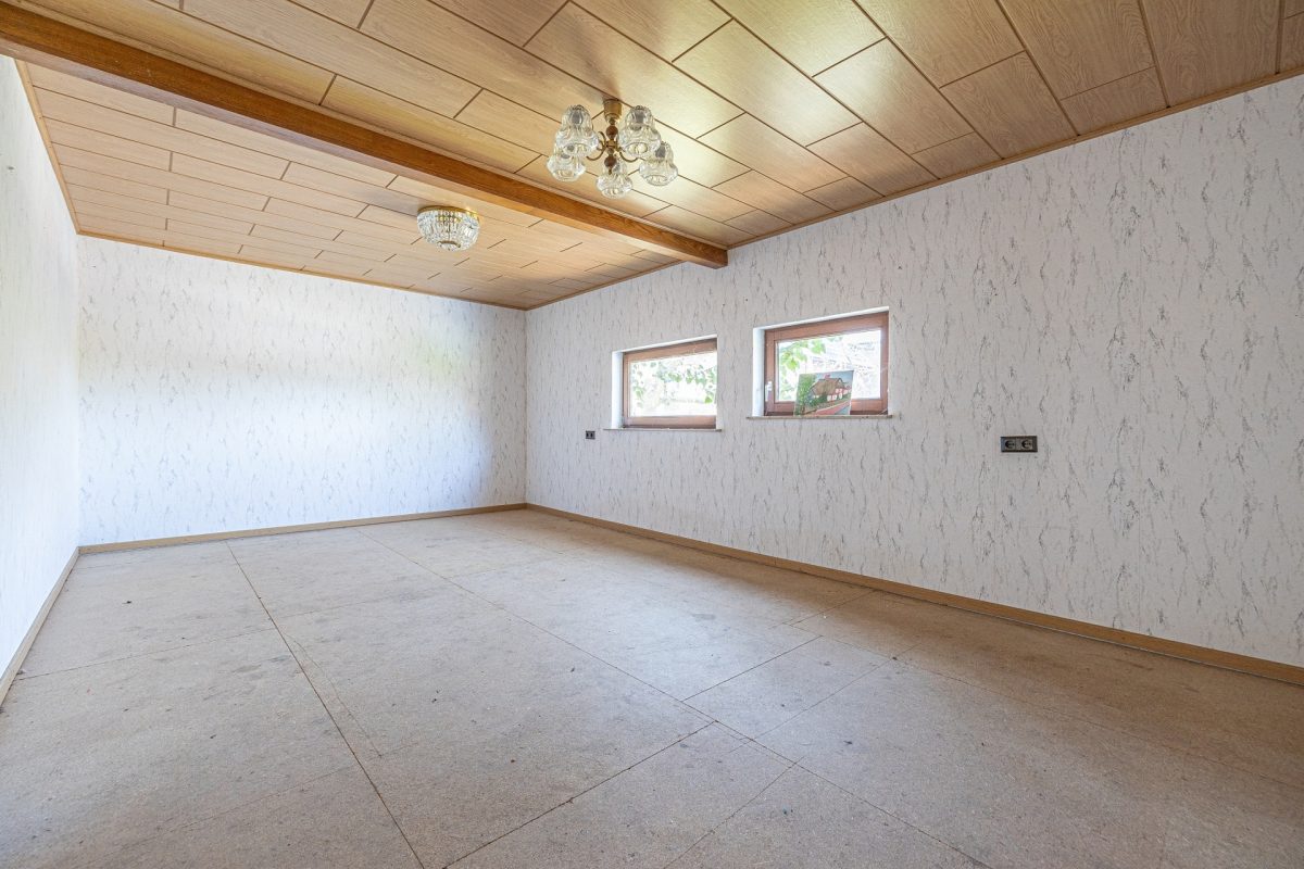 Immobilienangebot - Schenefeld - Alle - Wohnen unter Reet in ruhiger Dorflage
5 Zimmer Haus zur individuellen Gestaltung