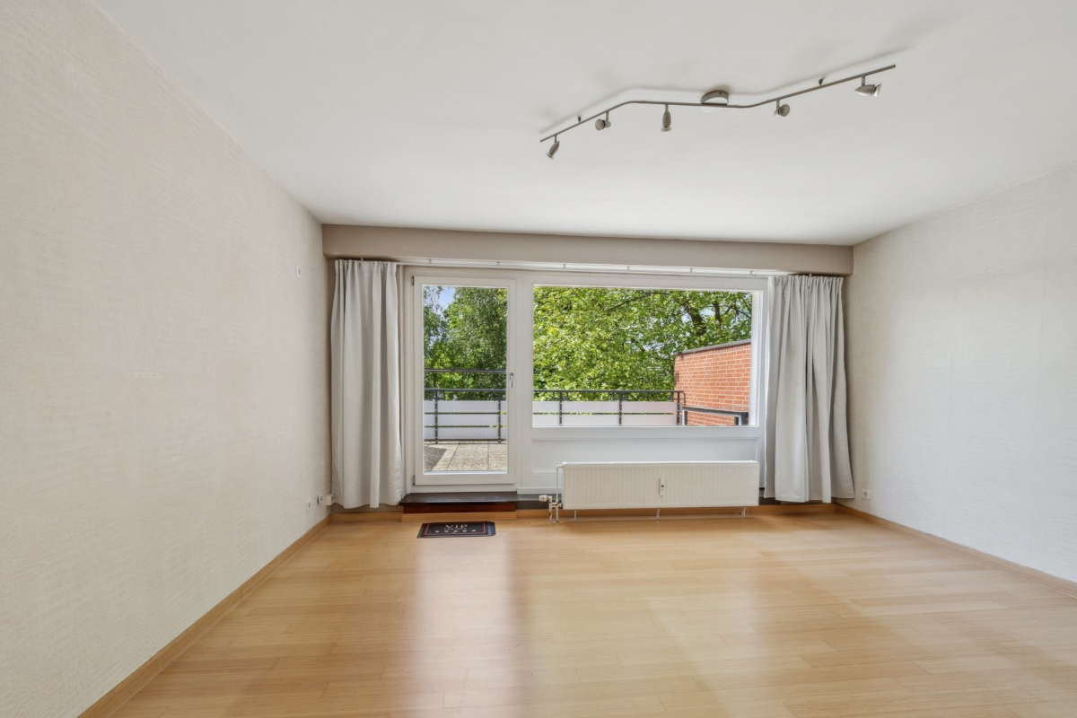 Immobilienangebot - Hamburg / Farmsen-Berne - Alle - Charmante Dachgeschosswohnung in ruhiger Lage mit großer Dachterrasse