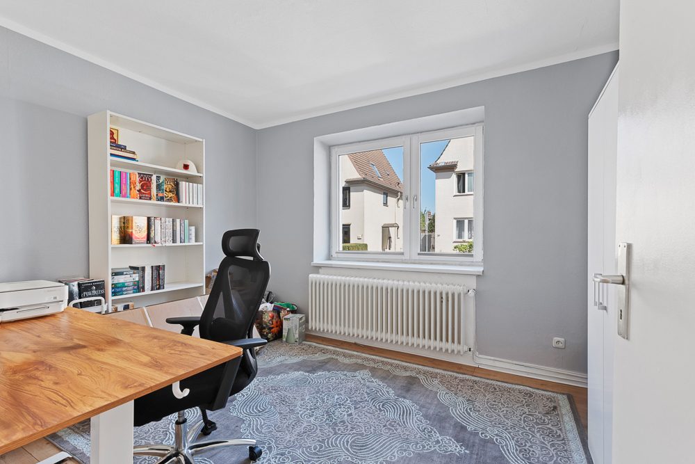 Immobilienangebot - Lübeck - Alle - Zinshaus mit 3 vermieteten Wohnungen in ruhiger Wohnlage von Lübeck!