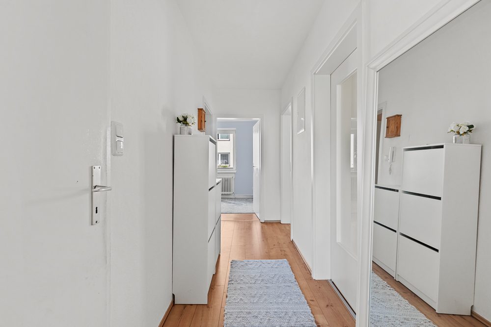 Immobilienangebot - Lübeck - Alle - Zinshaus mit 3 vermieteten Wohnungen in ruhiger Wohnlage von Lübeck!