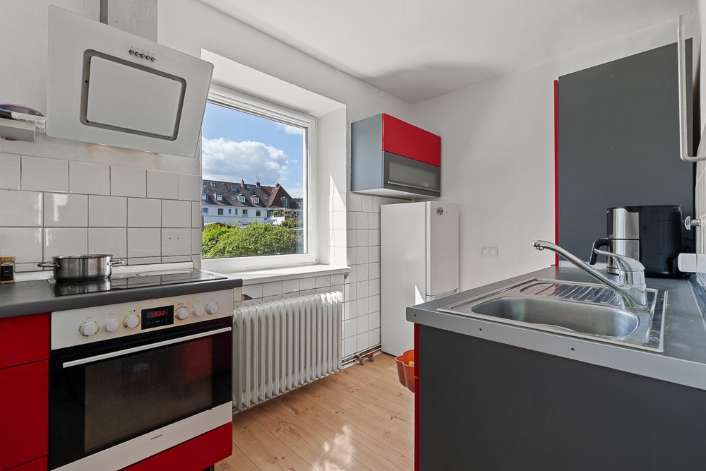 Immobilienangebot - Lübeck - Alle - Zinshaus mit 3 vermieteten Wohnungen in ruhiger Wohnlage von Lübeck!
