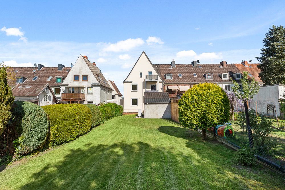 Immobilienangebot - Lübeck - Alle - Zinshaus mit 3 vermieteten Wohnungen in ruhiger Wohnlage von Lübeck!