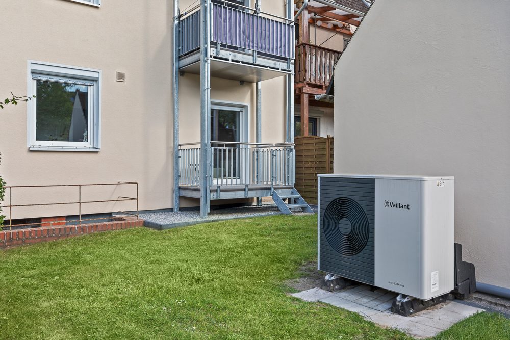 Immobilienangebot - Lübeck - Alle - Zinshaus mit 3 vermieteten Wohnungen in ruhiger Wohnlage von Lübeck!
