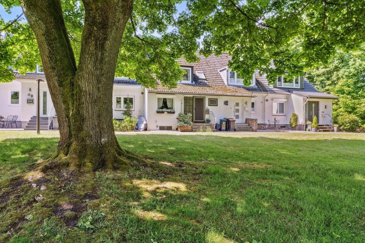 Immobilienangebot - Hamburg / Rahlstedt - Alle - Charmantes Reihenhaus in schöner, ruhiger Wohnlage in Rahlstedt