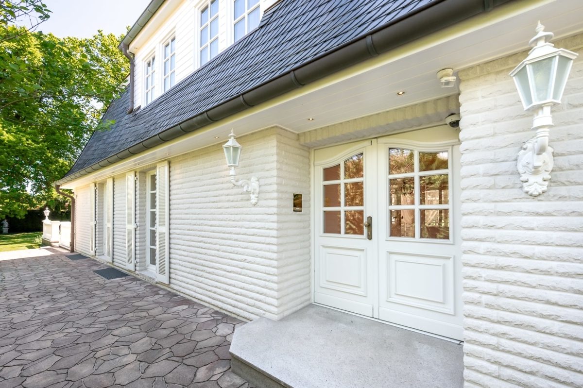 Immobilienangebot - Hamburg / Volksdorf - Alle - Repräsentative Villa mit exklusiver Ausstattung in bester Lage von Hamburg-Volksdorf!