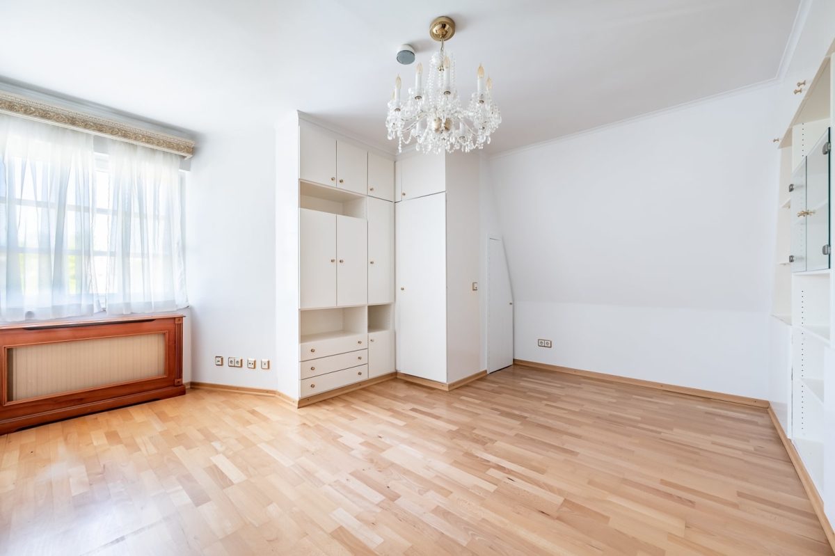 Immobilienangebot - Hamburg / Volksdorf - Alle - Repräsentative Villa mit exklusiver Ausstattung in bester Lage von Hamburg-Volksdorf!