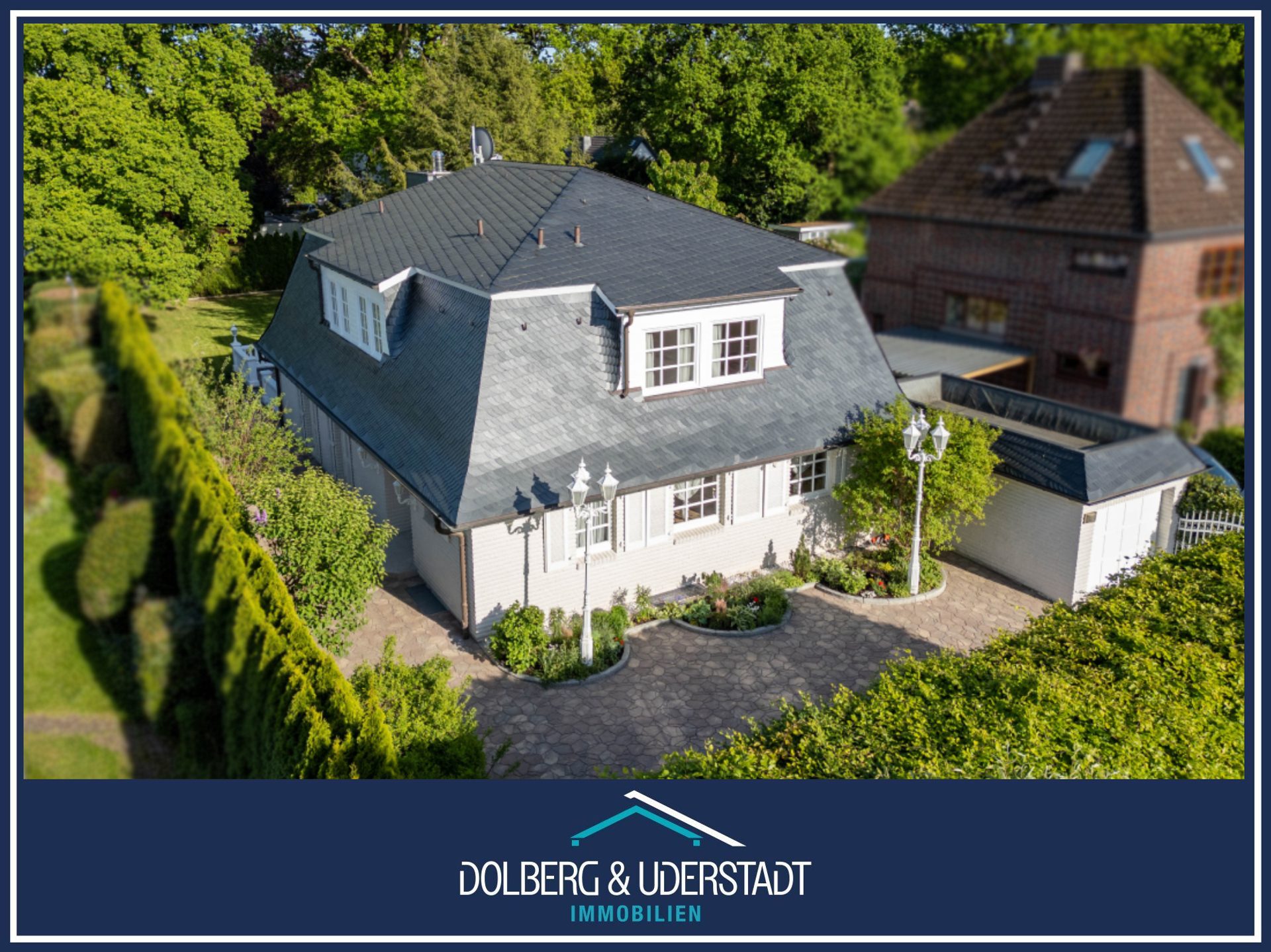 Immobilienangebot - Hamburg / Volksdorf - Alle - Repräsentative Villa mit exklusiver Ausstattung in bester Lage von Hamburg-Volksdorf!