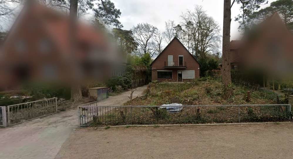 Immobilienangebot - Hamburg / Rissen - Alle - Grundstück in begehrter Lage mit Altbestand, Bebaubar Einzel- u. Doppelhäuser, B-Plan 1 VG max. 2 WE