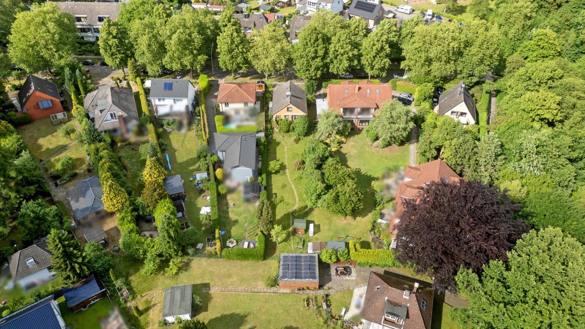 Immobilienangebot - Hamburg / Rahlstedt - Alle - Wer macht mich wieder schön?! Einfamilienhaus in ruhiger Nebenstraße nah am Naturschutzgebiet !