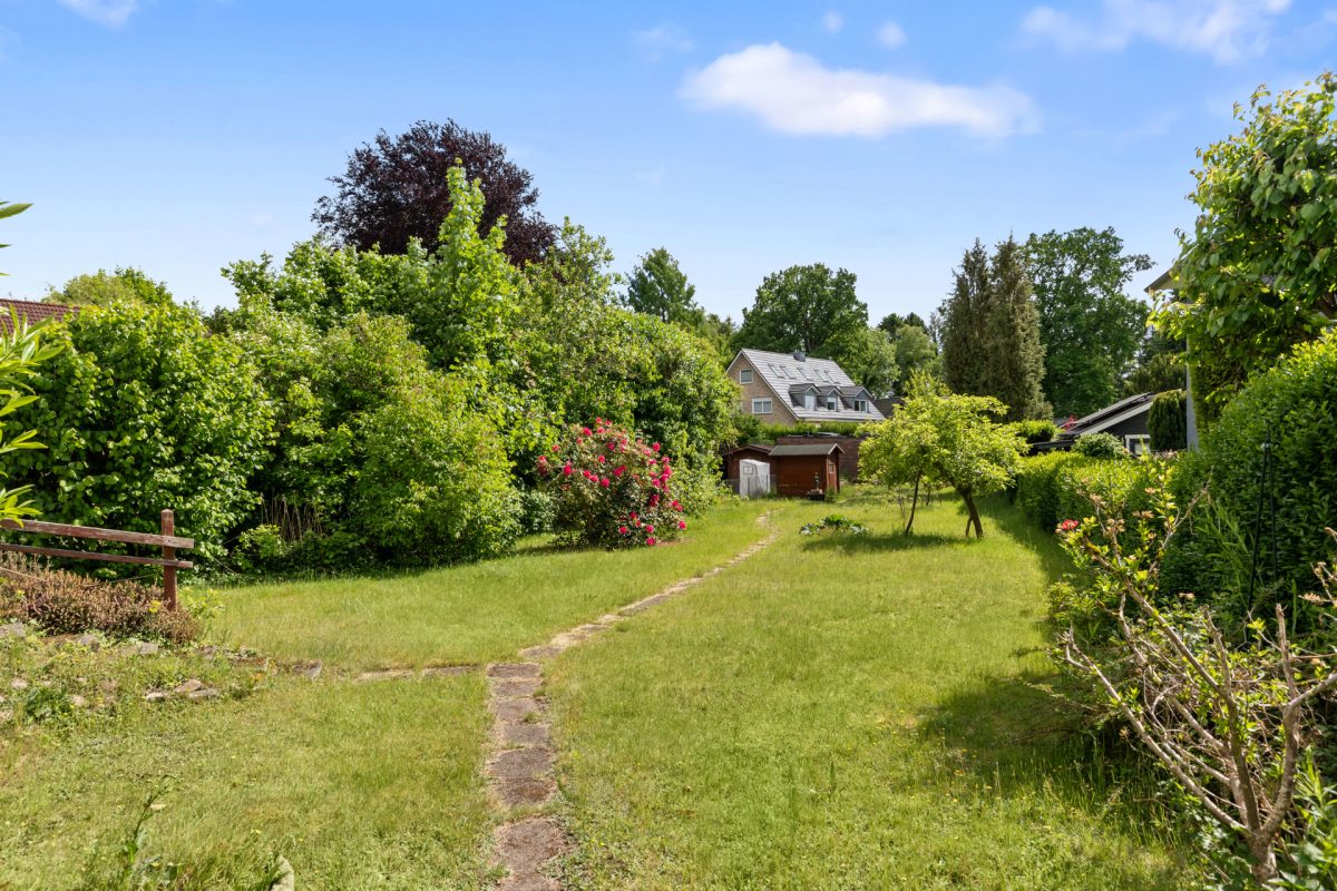 Immobilienangebot - Hamburg / Rahlstedt - Alle - Wer macht mich wieder schön?! Einfamilienhaus in ruhiger Nebenstraße nah am Naturschutzgebiet !