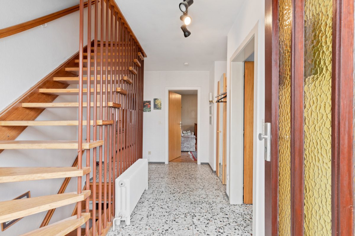 Immobilienangebot - Hamburg / Rahlstedt - Alle - Wer macht mich wieder schön?! Einfamilienhaus in ruhiger Nebenstraße nah am Naturschutzgebiet !