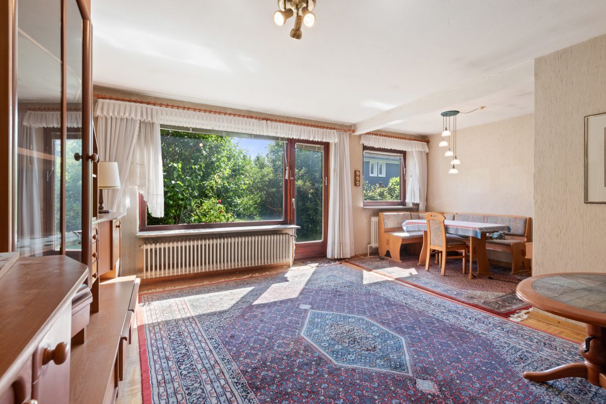 Immobilienangebot - Hamburg / Rahlstedt - Alle - Wer macht mich wieder schön?! Einfamilienhaus in ruhiger Nebenstraße nah am Naturschutzgebiet !