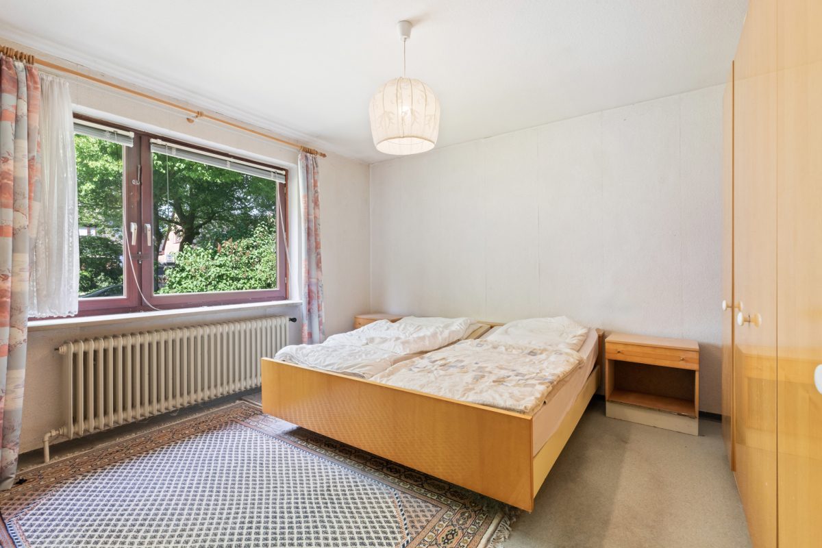 Immobilienangebot - Hamburg / Rahlstedt - Alle - Wer macht mich wieder schön?! Einfamilienhaus in ruhiger Nebenstraße nah am Naturschutzgebiet !