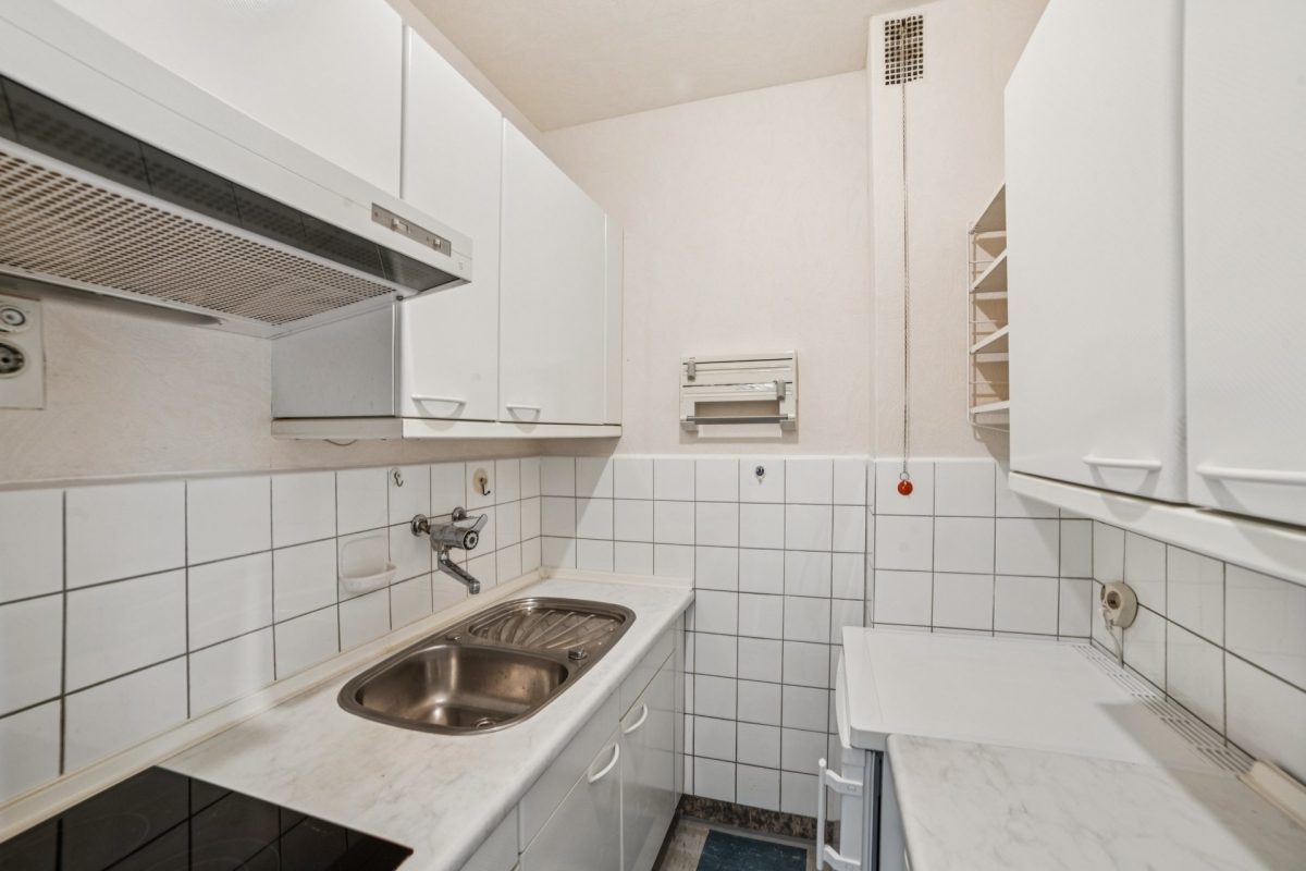 Immobilienangebot - Hamburg / Sasel - Alle - Schöne 1-Zimmer-Wohnung: Mit überragendem Blick ins Grüne über die Dächer von Hamburg-Sasel