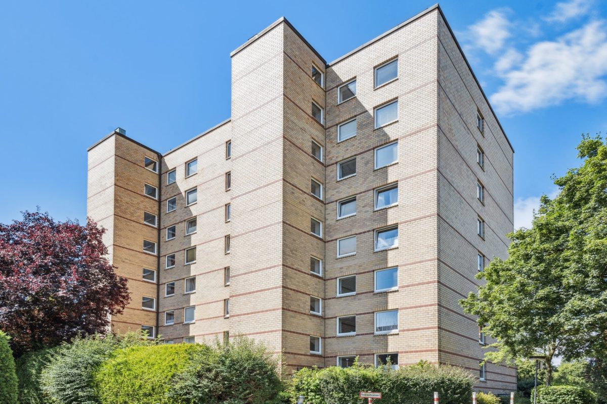 Immobilienangebot - Hamburg / Sasel - Alle - Schöne 1-Zimmer-Wohnung: Mit überragendem Blick ins Grüne über die Dächer von Hamburg-Sasel