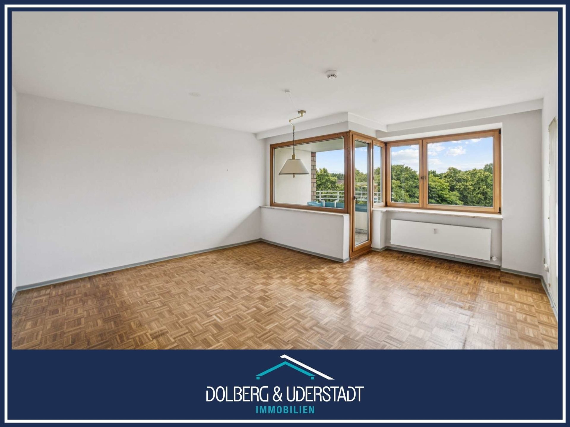 Immobilienangebot - Hamburg / Sasel - Alle - Schöne 1-Zimmer-Wohnung: Mit überragendem Blick ins Grüne über die Dächer von Hamburg-Sasel