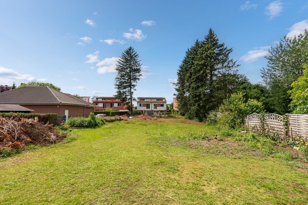 Immobilienangebot - Hamburg / Rahlstedt - Alle - Baugrundstück ohne Baubindung für bis zu drei Einzelhäuser in ruhiger Wohnlage von Rahlstedt!