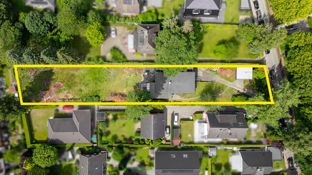 Immobilienangebot - Hamburg / Rahlstedt - Alle - Baugrundstück ohne Baubindung für bis zu drei Einzelhäuser in ruhiger Wohnlage von Rahlstedt!