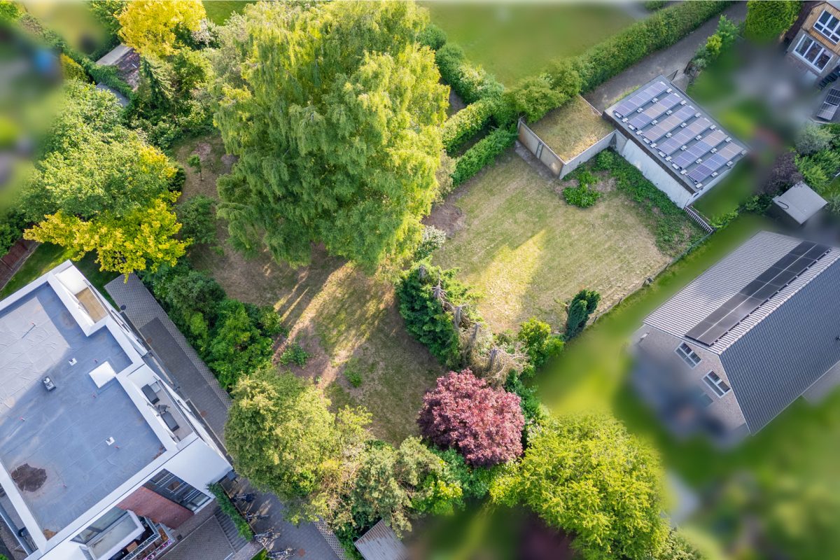 Immobilienangebot - Hamburg / Farmsen-Berne - Alle - Projektchance in Hamburg-Farmsen: Wohnbaugrundstück für bis zu 3 Häuser