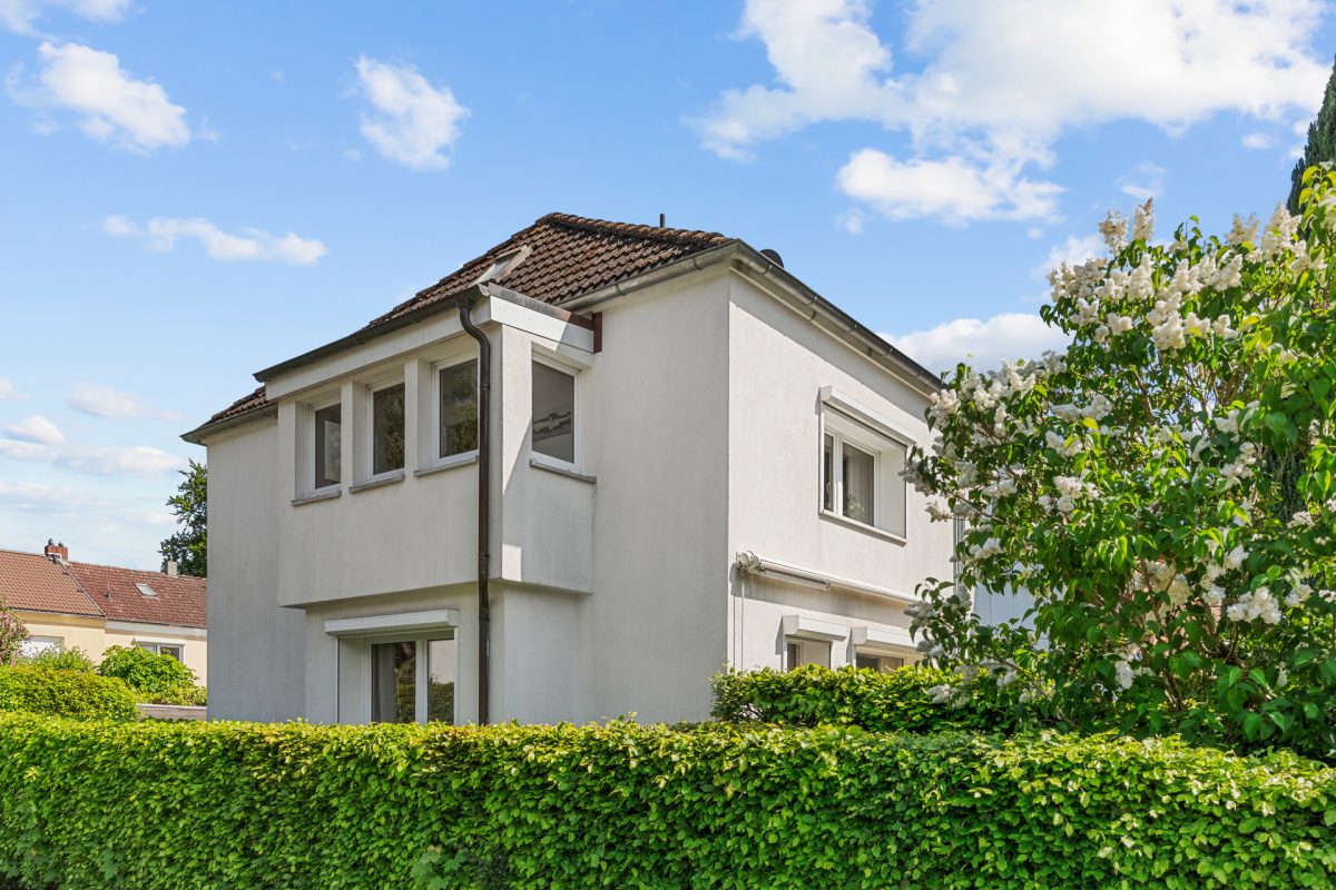 Immobilienangebot - Hamburg / Rahlstedt - Alle - Bezugsfrei ab 01.07.2026 ! Großzügiges Doppelreihenhaus mit 2 Einheiten in ruhiger Anliegerstraße !