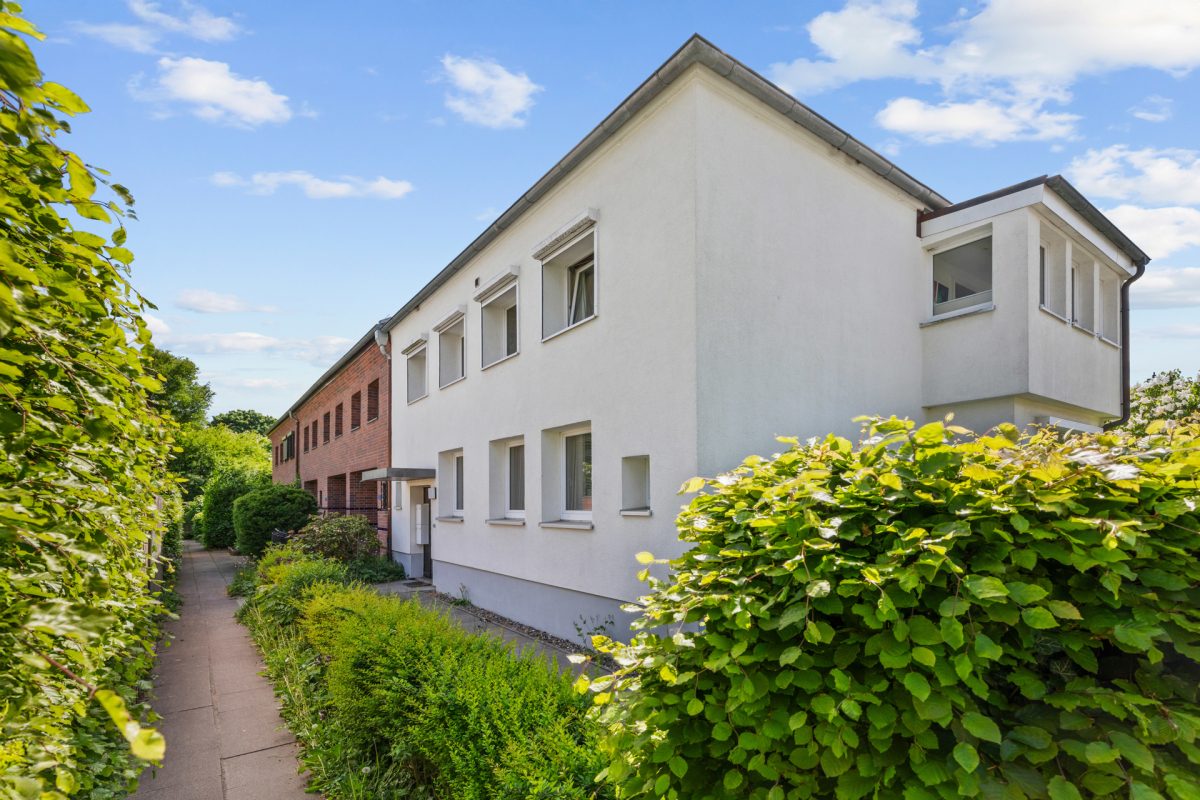 Immobilienangebot - Hamburg / Rahlstedt - Alle - Bezugsfrei ab 01.07.2026 ! Großzügiges Doppelreihenhaus mit 2 Einheiten in ruhiger Anliegerstraße !