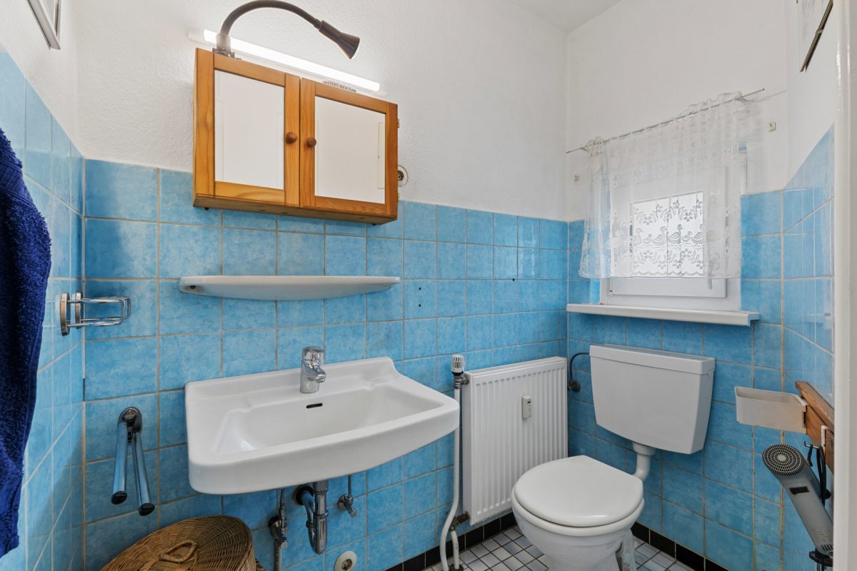 Immobilienangebot - Hamburg / Rahlstedt - Alle - Bezugsfrei ab 01.07.2026 ! Großzügiges Doppelreihenhaus mit 2 Einheiten in ruhiger Anliegerstraße !