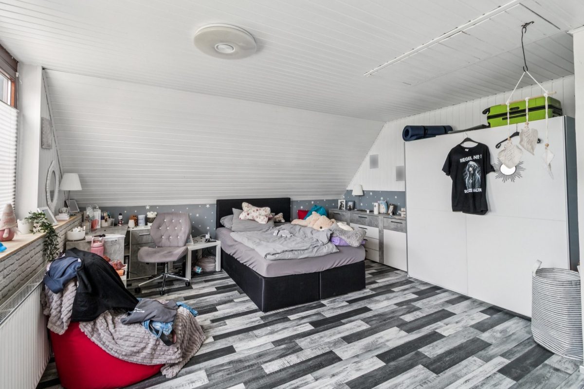 Immobilienangebot - Lüchow - Alle - Gepflegtes Zweifamilienhaus mit Garten, Dachterrasse und zwei separaten Eingängen