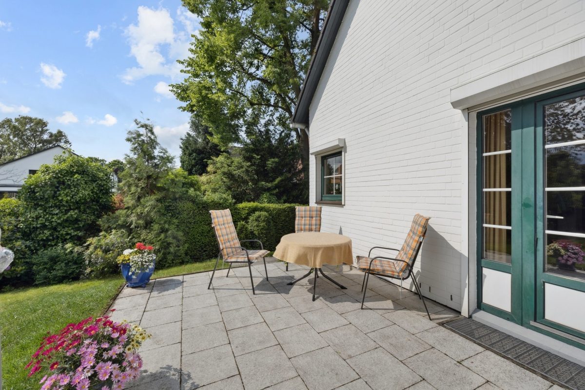 Immobilienangebot - Hamburg / Rahlstedt - Alle - Doppelhaushälfte in ruhiger Wohnlage mit Garten in Oldenfelde
