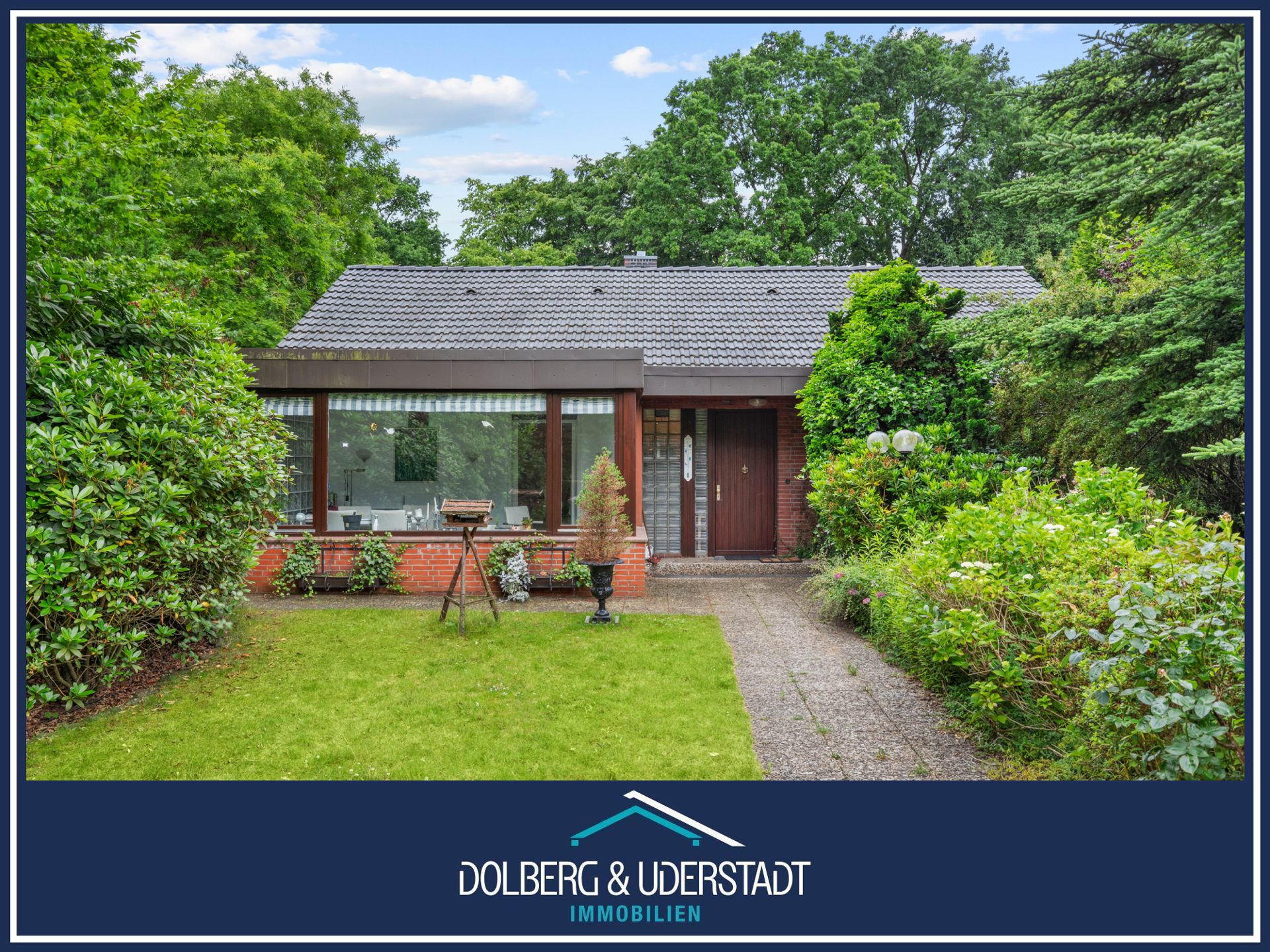 Immobilienangebot - Hamburg / Rahlstedt - Alle - Großzügiger Bungalow mit traumhaftem Garten, Garage und vielseitig nutzbarem Untergeschoss in ruhiger Lage