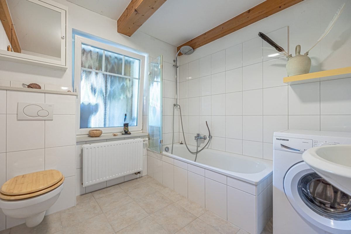 Immobilienangebot - Büdelsdorf - Alle - Klein fein mein - für Singles oder Paare
Doppelhaushälfte zum sofortigen Bezug