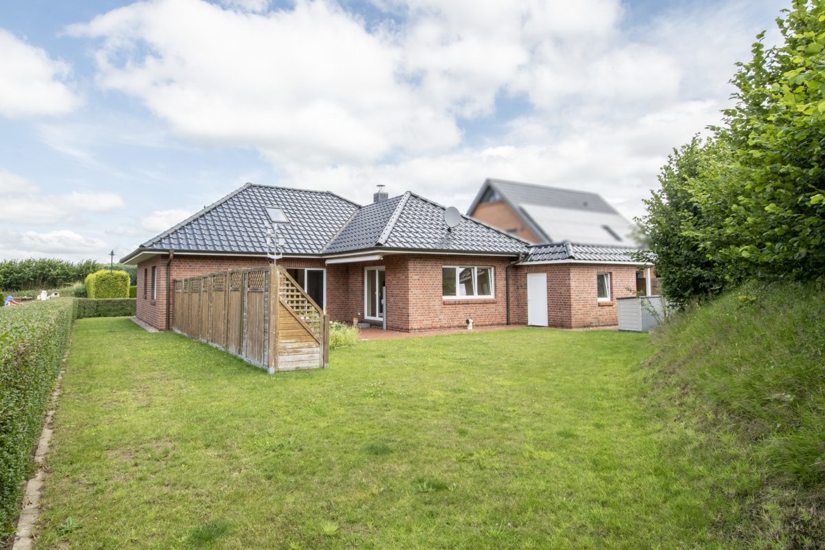Immobilienangebot - Hanerau-Hademarschen - Alle - Gemütliches Zuhause mit Kamin, Garten & Platz für Hobbys