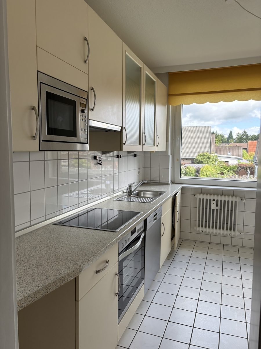 Immobilienangebot - Halstenbek - Alle - NUR NOCH WARTELISTE !!!
Helle 3-Zimmer-Wohnung mit Balkon in ruhiger Lage von Halstenbek  –