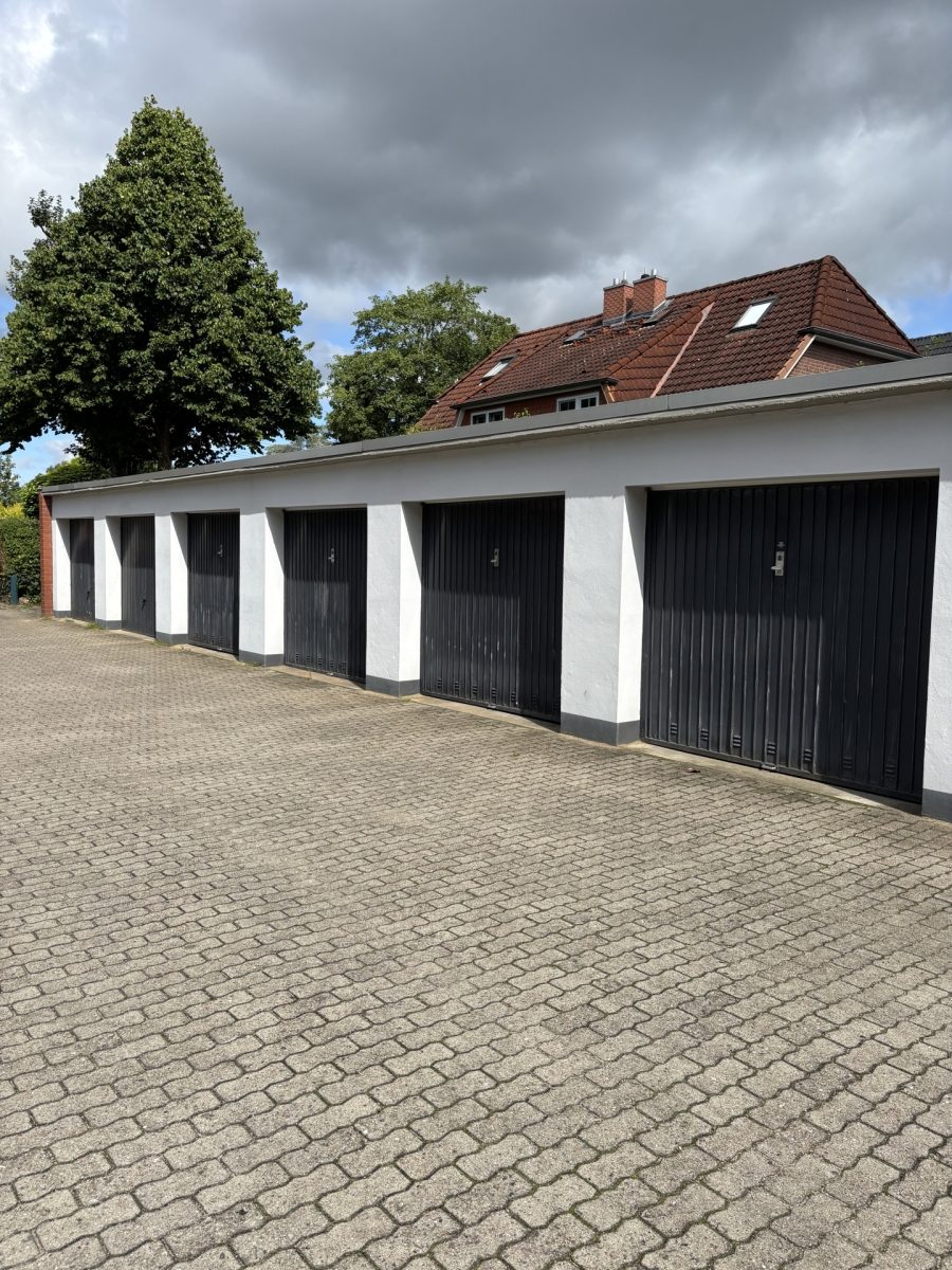 Immobilienangebot - Halstenbek - Alle - NUR NOCH WARTELISTE !!!
Helle 3-Zimmer-Wohnung mit Balkon in ruhiger Lage von Halstenbek  –
