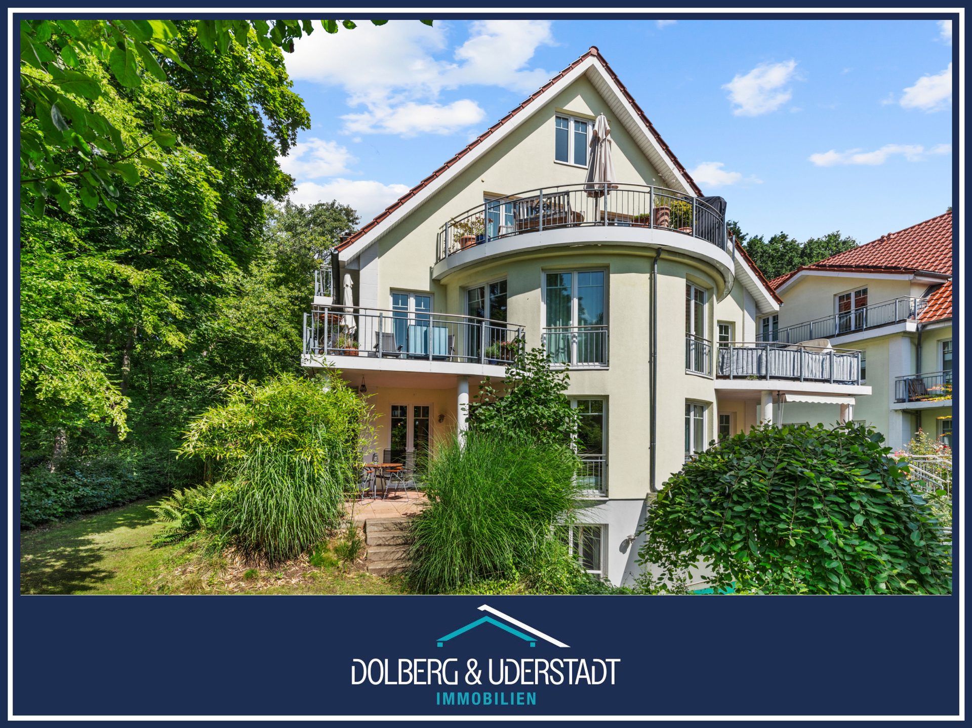 Immobilienangebot - Hamburg / Osdorf - Alle - Die grüne Perle im begehrten Alt-Osdorf
Wohnen auf 2 Ebenen mit Carport & eigenem Garten